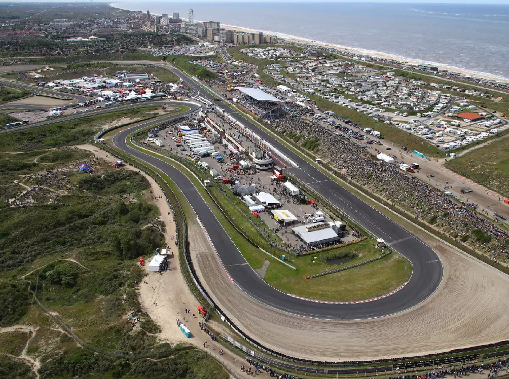 Foto zur News: Pierre Gasly: Zandvoort ist "wie Monaco ohne Mauern"