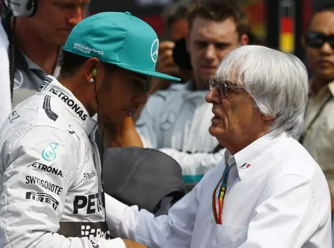 Foto zur News: Hamilton kritisiert Ecclestone-Aussagen: "Jetzt ergibt es komplett Sinn ..."