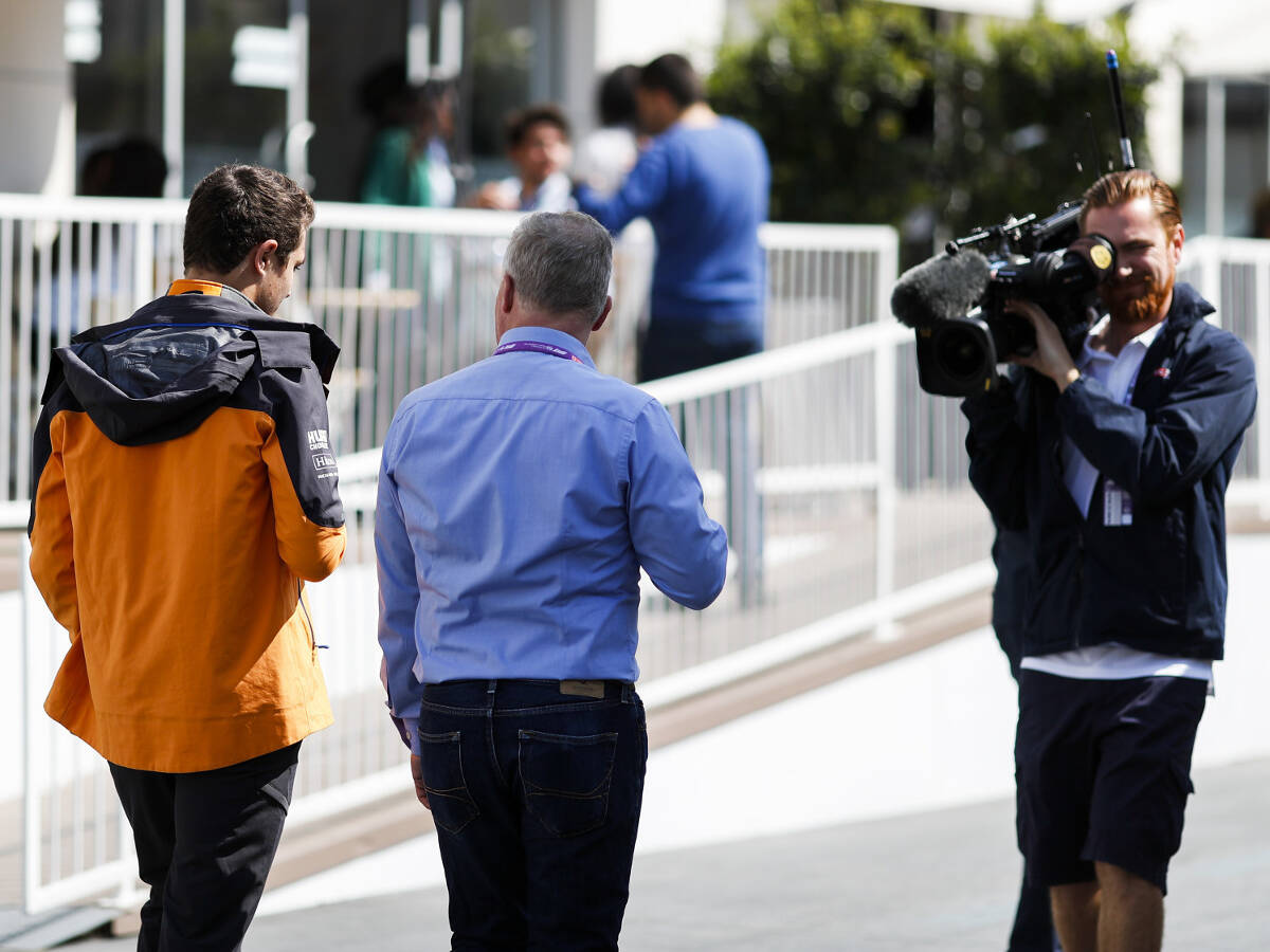 Foto zur News: Netflix in Spielberg vor Ort: Kameras haben McLaren und Red Bull im Visier