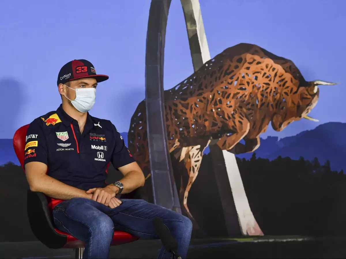 Max Verstappen Foto zur News: Max Verstappen: Rank und schlank - und das ohne Simulator!