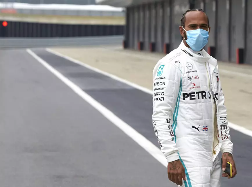 Lewis Hamilton Foto zur News: Formel 1 vermeldet: 4.000 Corona-Tests, alle negativ!