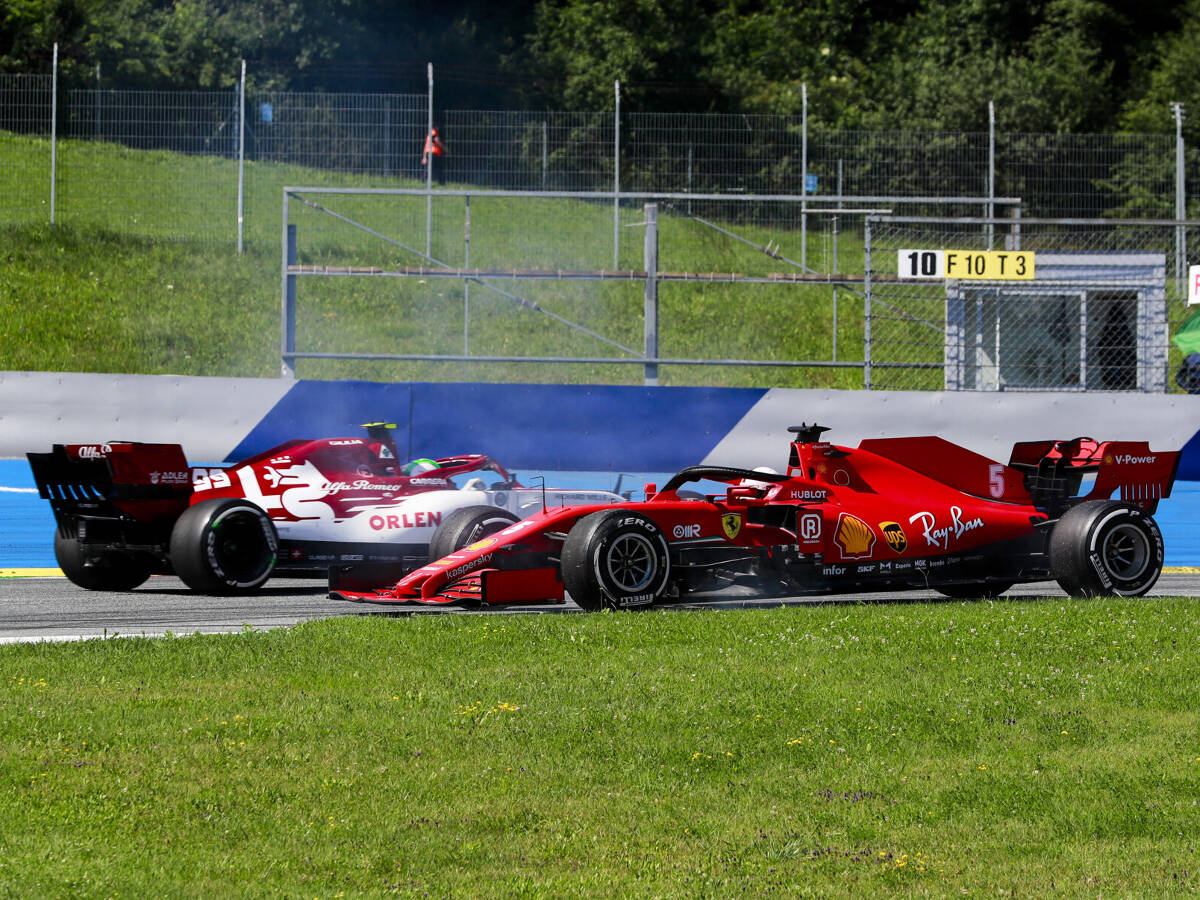 Foto zur News: Sebastian Vettel abgeschlagen auf P10: "Froh, dass es nur ein Dreher war"