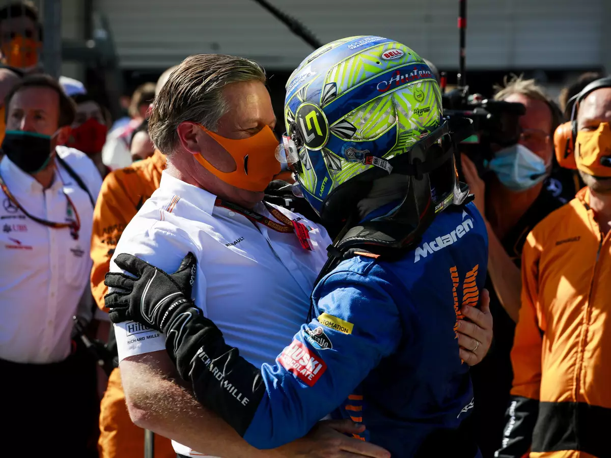 Foto zur News: Mit schnellster Runde zum Podium: Norris "ein bisschen außer Atem"