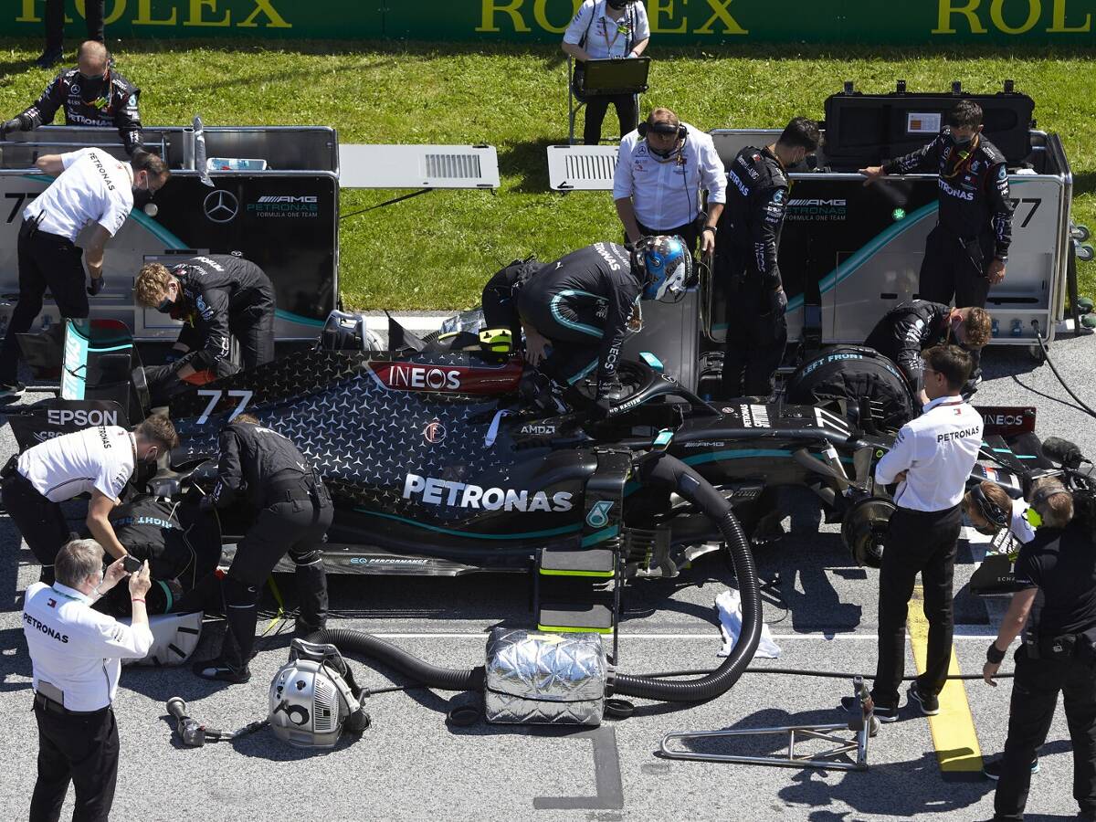 Foto zur News: Spielberg: Mercedes hatte Probleme aus dem Rennen schon seit Freitag