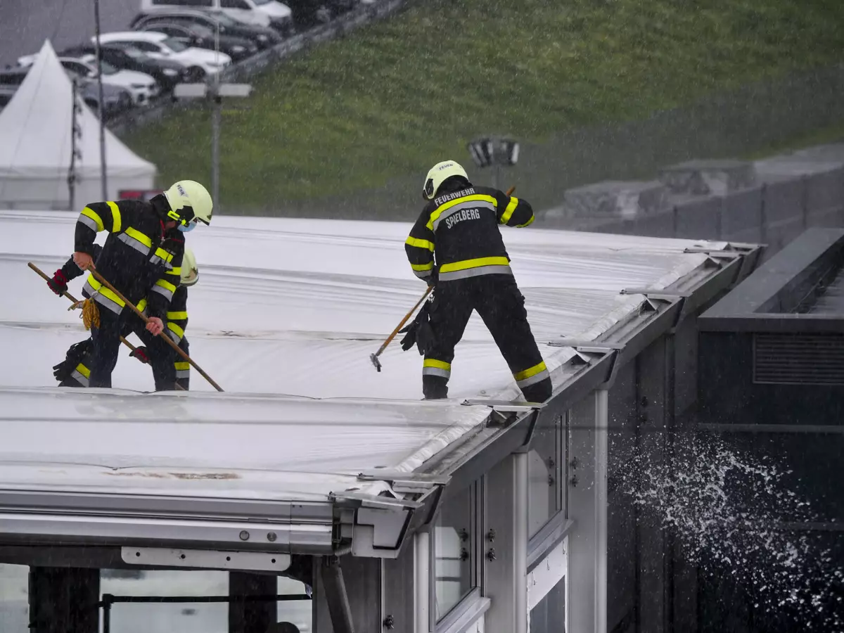 Regen in Spielberg Foto zur News: F1 Spielberg 2020: Abschlusstraining wegen Regens abgesagt