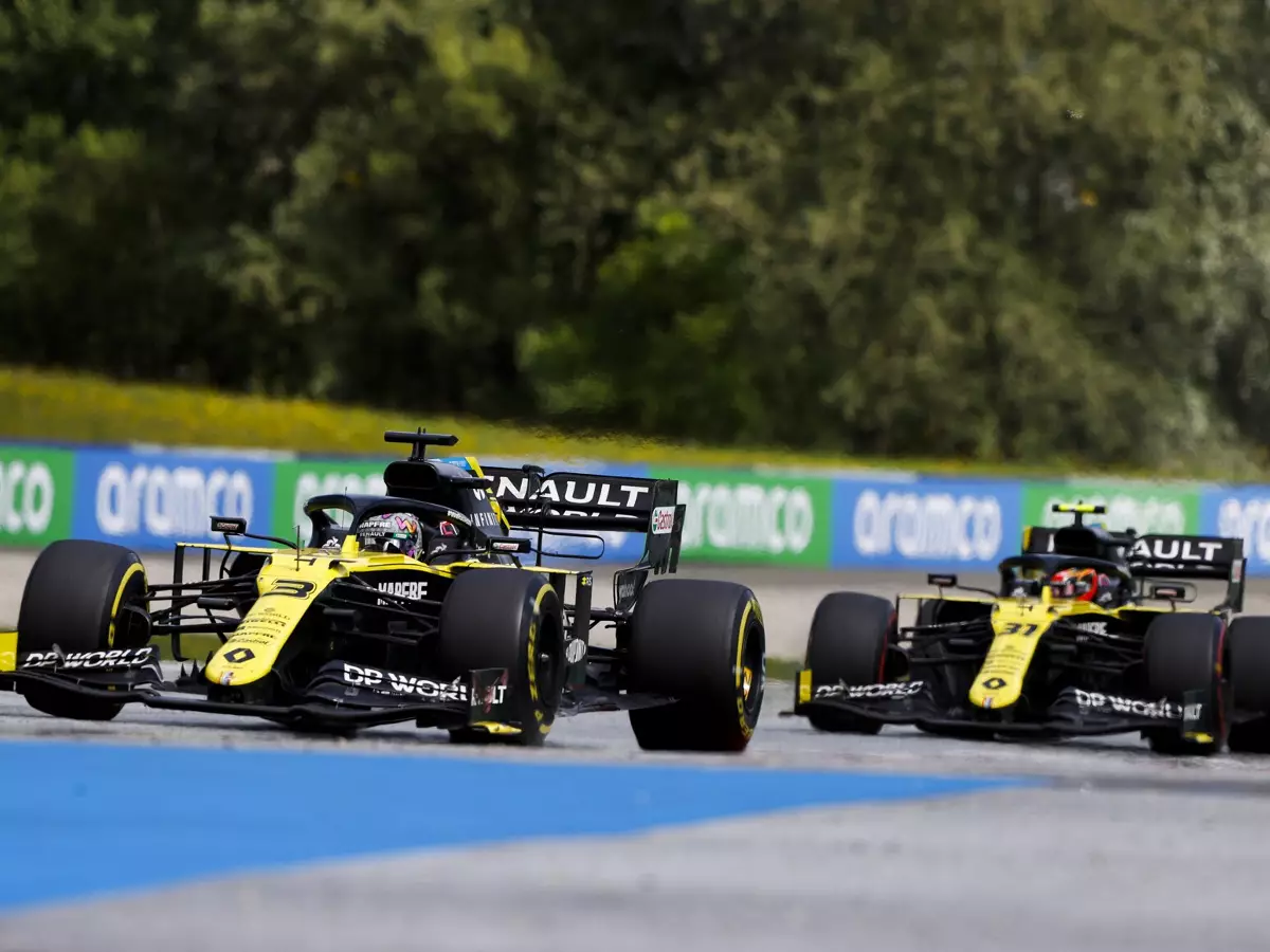 Daniel Ricciardo, Esteban Ocon Foto zur News: Renault enthüllt: Eine Schweißnaht ist das große Problem