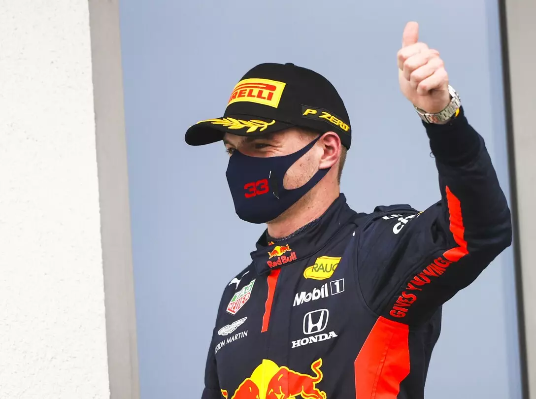 Foto zur News: Verstappen über Crash vor dem Start: "Ich dachte, das Rennen wäre vorbei ..."