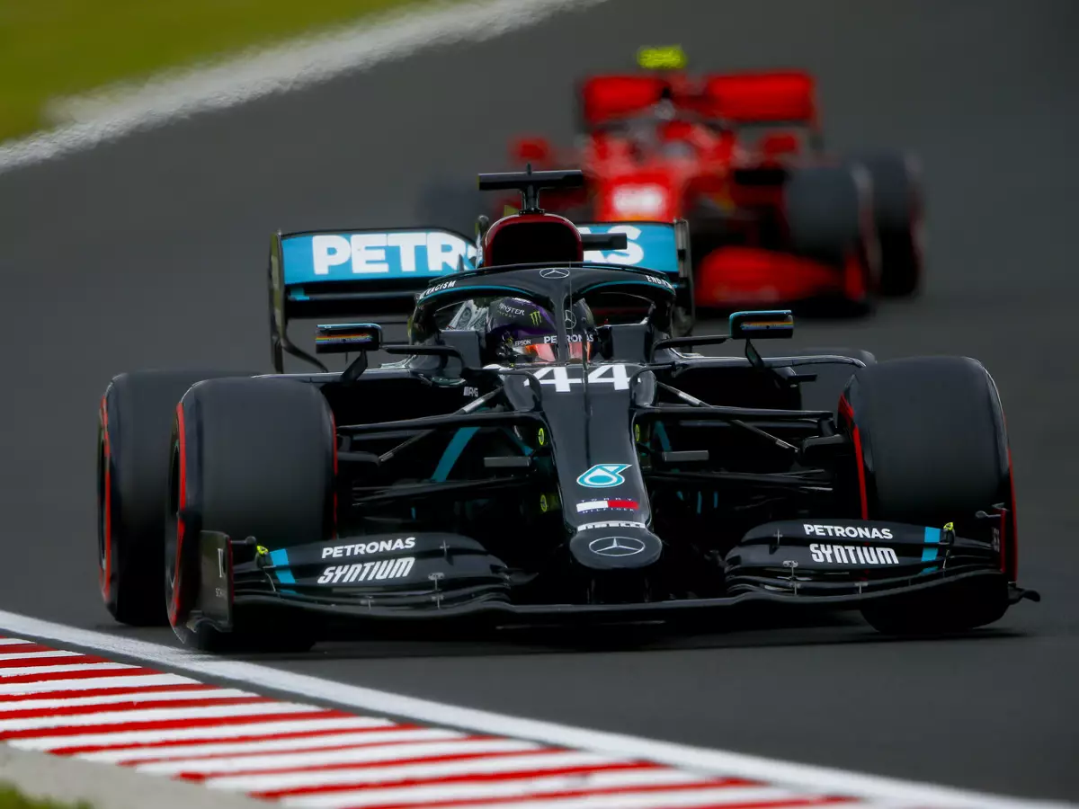 Lewis Hamilton, Charles Leclerc Foto zur News: Warum der heutige Mittwoch den WM-Kampf 2021 vorbestimmen könnte