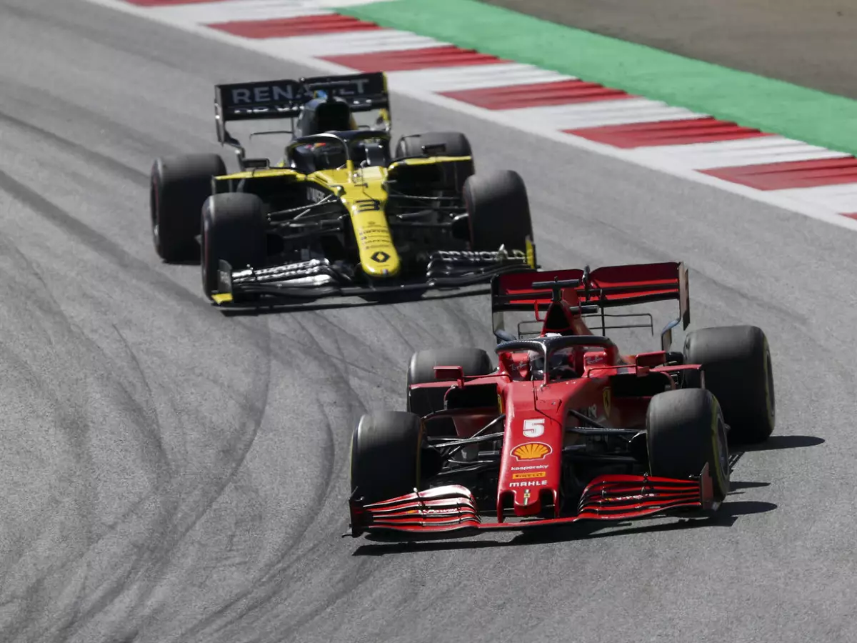 Sebastian Vettel, Daniel Ricciardo Foto zur News: Ricciardo: Vettel bräuchte im Mittelfeld Geduld