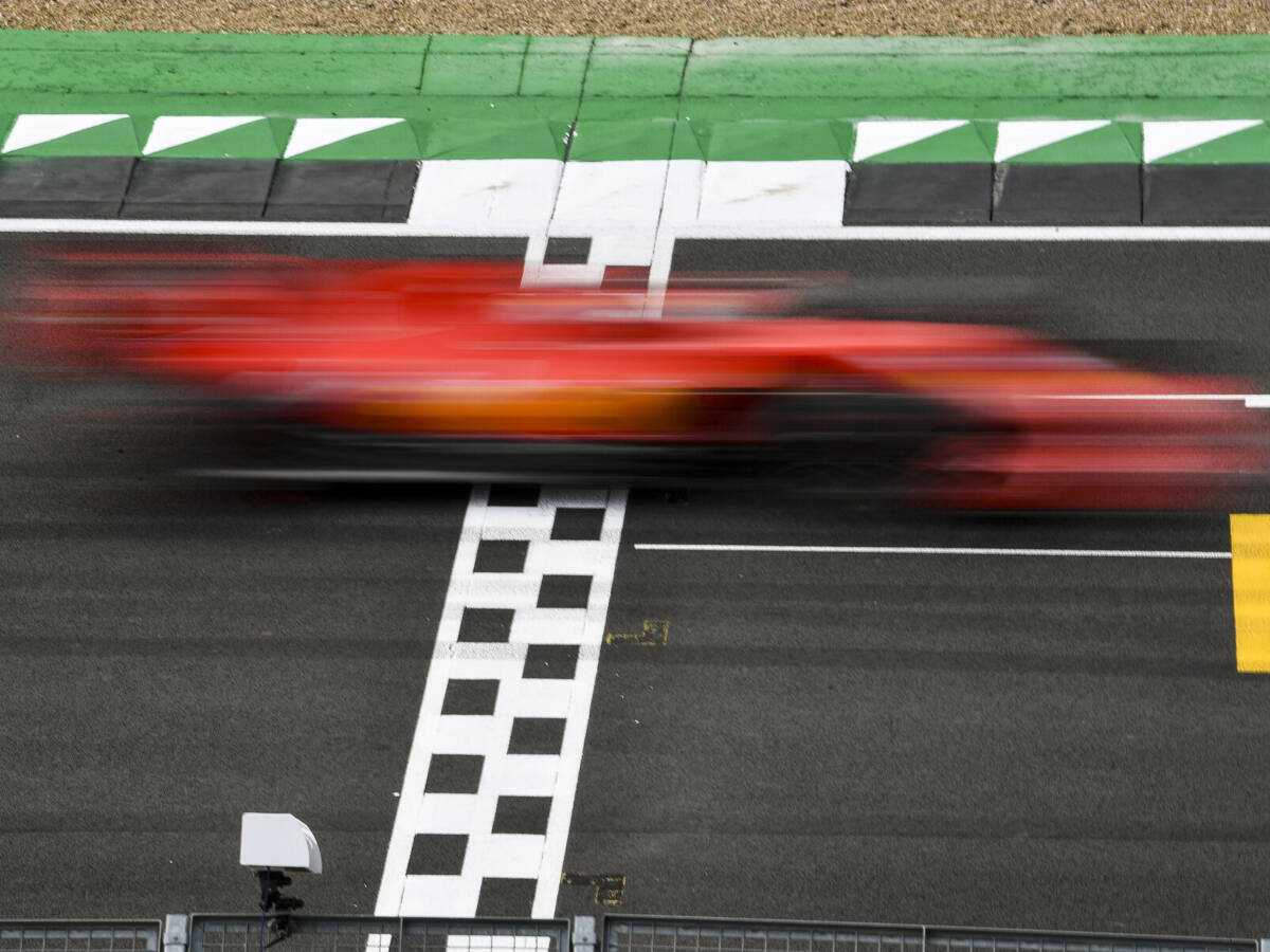 Foto zur News: Vor Jubiläumsrennen: Ferrari fährt Filmtag in Silverstone