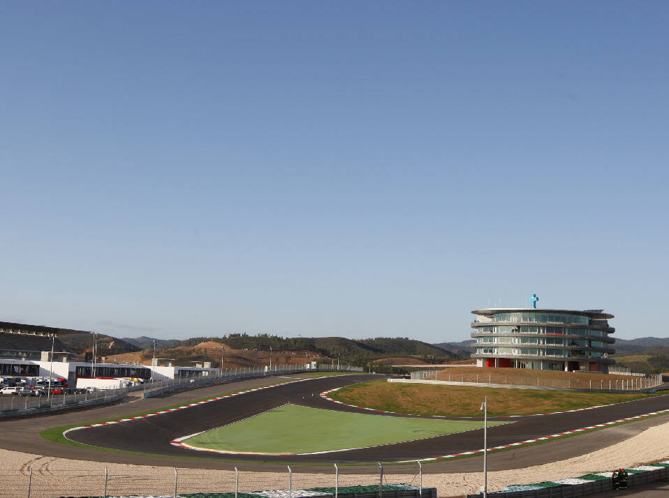 Foto zur News: Portimao: Neuer Asphalt für Formel-1-Premiere im Oktober