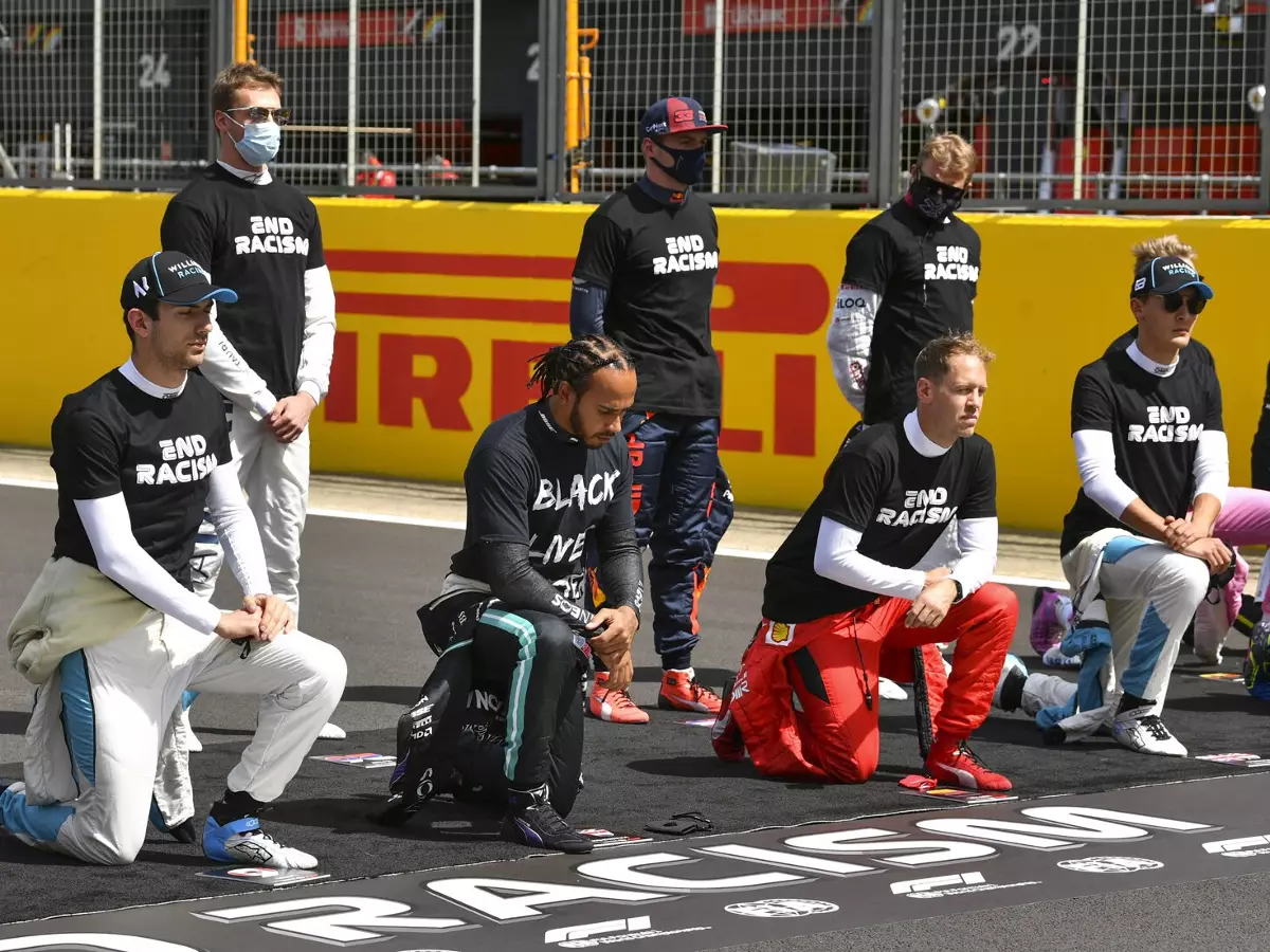 Lewis Hamilton Foto zur News: Todt: Fahrer zu Anti-Rassismus-Gesten zu zwingen, wäre "völlig unangebracht"