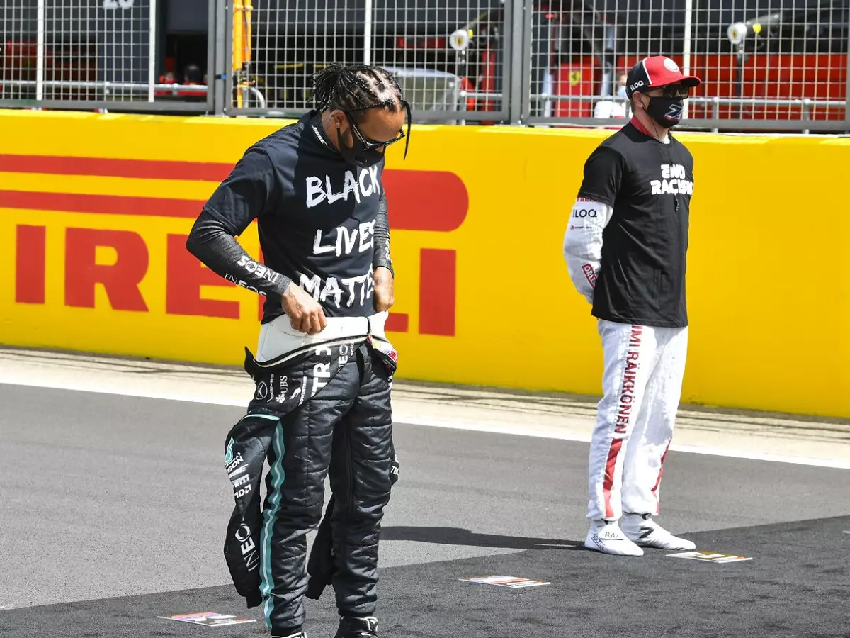 Lewis Hamilton Foto zur News: Debatte um Kniefall: Räikkönen ist es leid, sich erklären zu müssen