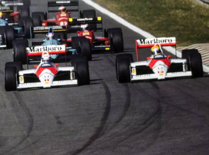 Alain Prost und Ayrton Senna, Portugal 1988 Foto zur News: Video: Gewinnt Mercedes alle Rennen der F1-Saison 2020?