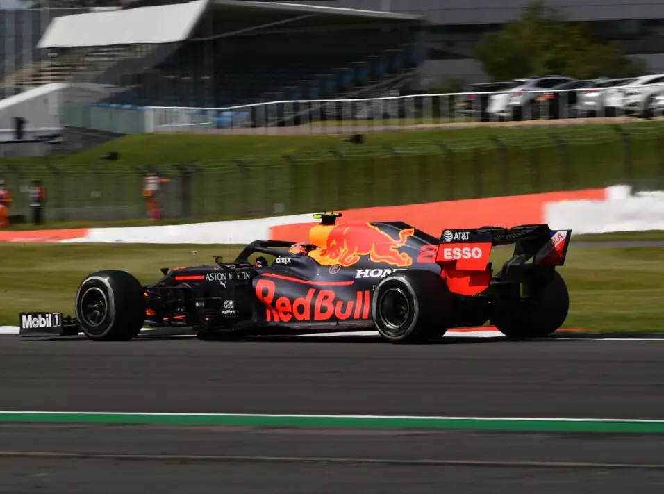 Alexander Albon Foto zur News: High Rake: Ist die Designphilosophie von Red Bull am Ende?
