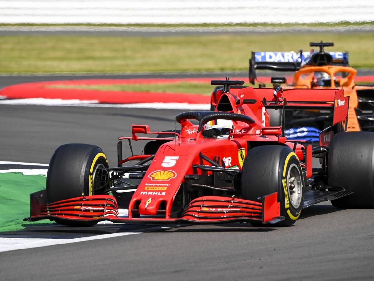 Foto zur News: "Keine Ahnung, was man sich gedacht hat": Vettels scharfe Kritik an Ferrari