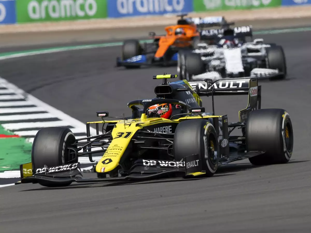 Esteban Ocon, Daniil Kwjat, Carlos Sainz Foto zur News: Ocon-Aufholjagd dank Einstoppstrategie: "Alles hat funktioniert"