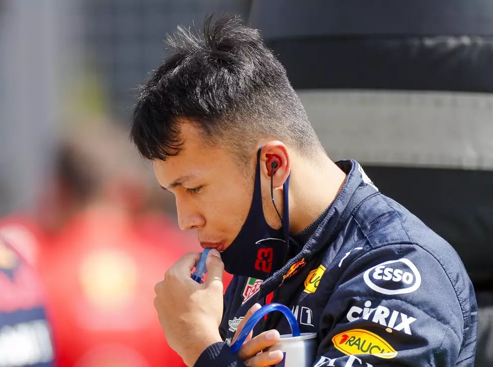 Foto zur News: Alexander Albon wehrt sich: "Viele Kommentare waren ein bisschen unfair"