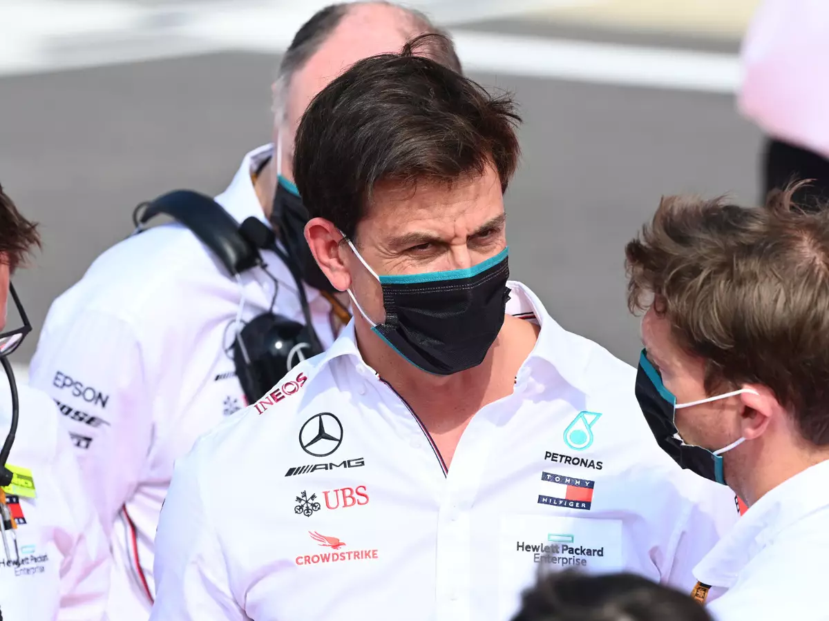 Foto zur News: Toto Wolff unbesorgt über Mercedes-Strafe: "Sehen uns gerne vor Gericht"