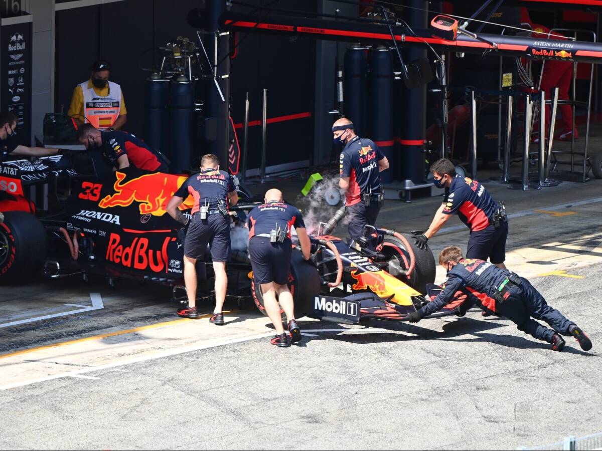 Foto zur News: Vor dem Formel-1-Start in Barcelona: Motorwechsel bei Max Verstappen