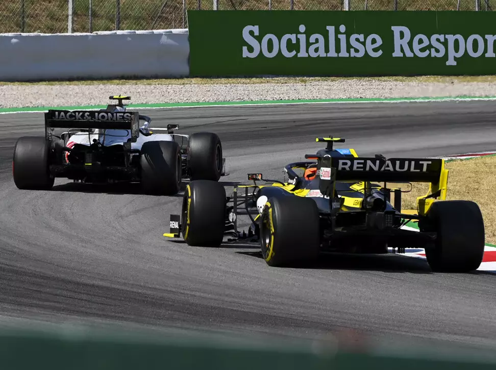 Kevin Magnussen, Esteban Ocon Foto zur News: Grosjean erklärt: Warum die F1-Fahrer in der Out-Lap bummeln