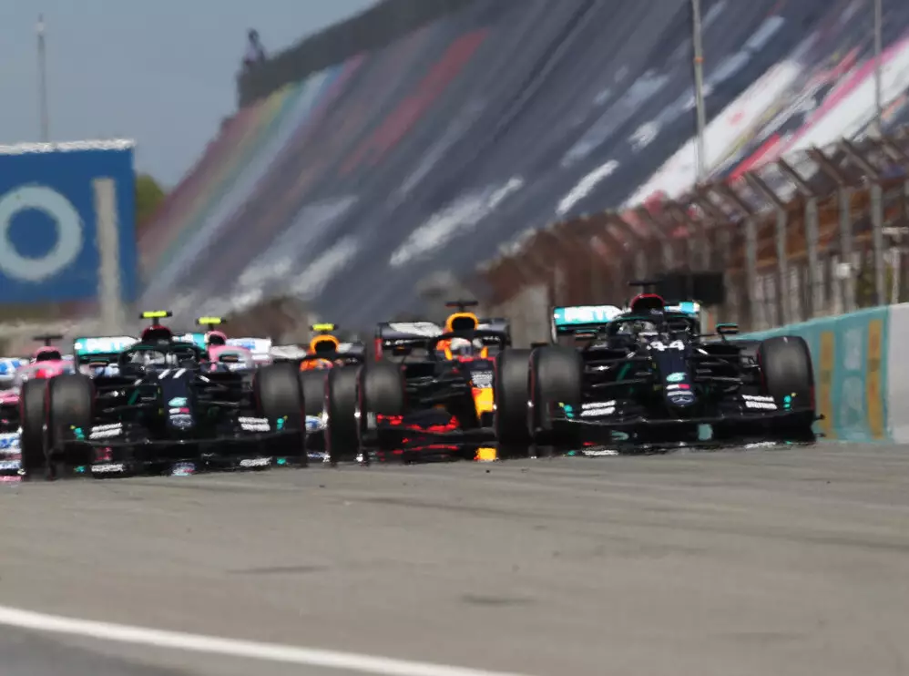 Lewis Hamilton, Valtteri Bottas, Max Verstappen Foto zur News: Verbot des "Party-Modus" ab Monza: Was steckt dahinter?