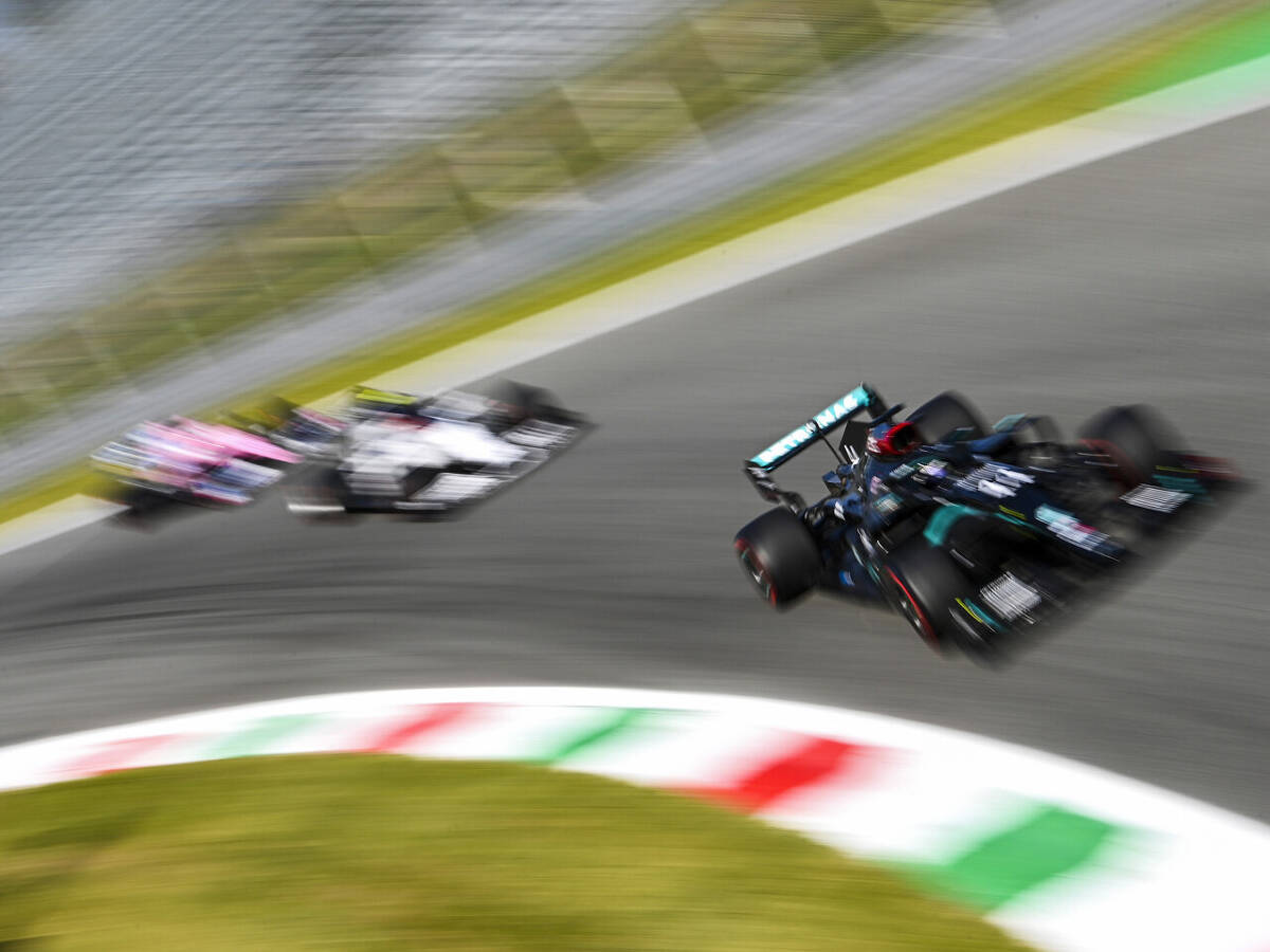 Foto zur News: Nach FT3-Schrecksekunde: Lewis Hamilton schlägt neue Regel vor