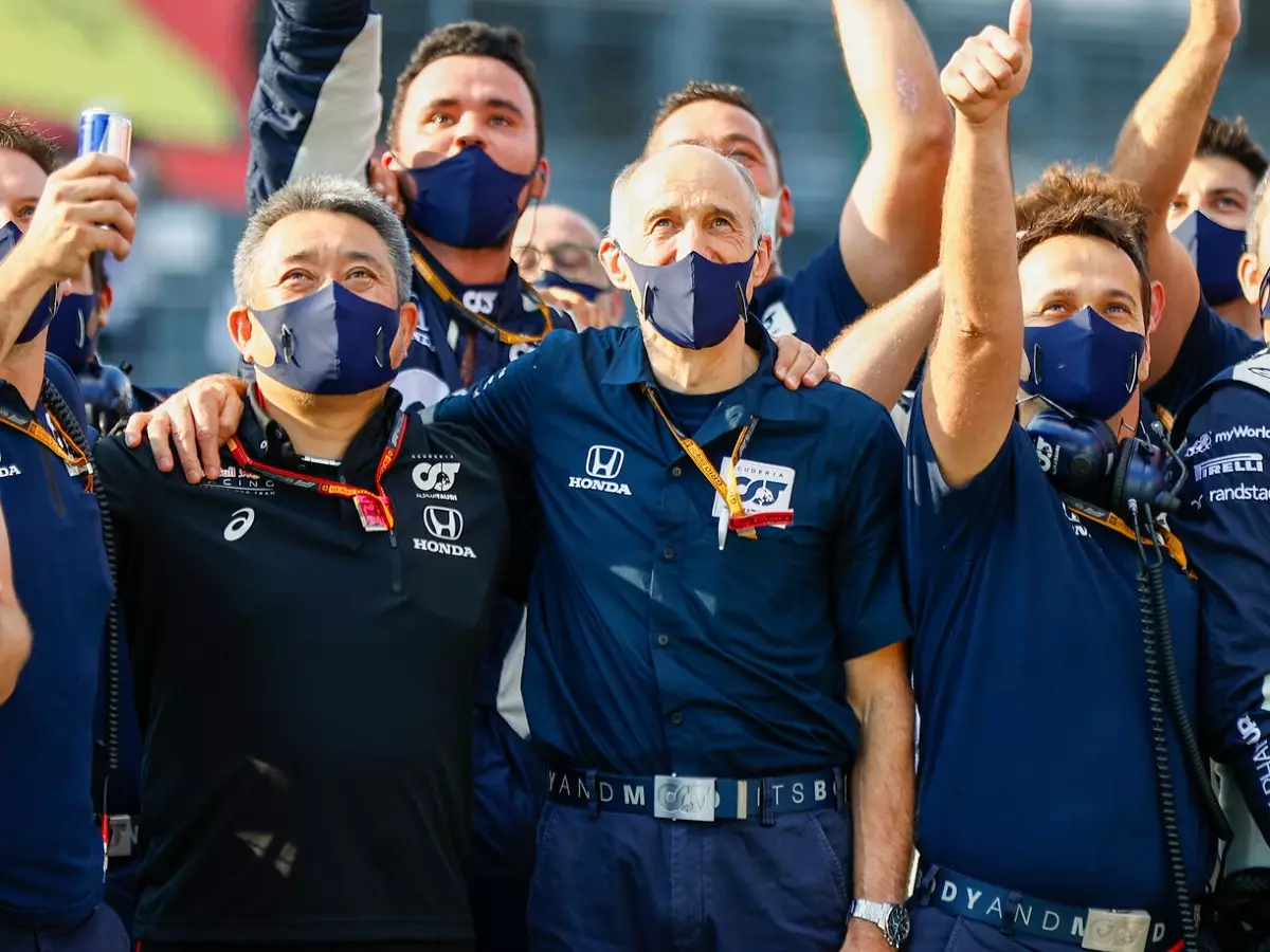 Foto zur News: Franz Tost an Mechaniker: "Sollen schauen, dass sie zusammenpacken!"