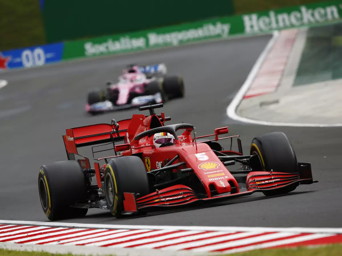 Sebastian Vettel, Sergio Perez Foto zur News: Ralf Schumacher: Warum Vettel bei Aston Martin erfolgreicher sein wird