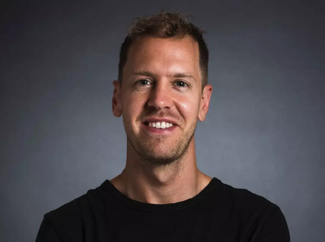 Sebastian Vettel Foto zur News: Sebastian Vettel war dem Rücktritt "nahe": "Muss zuerst an mich denken"