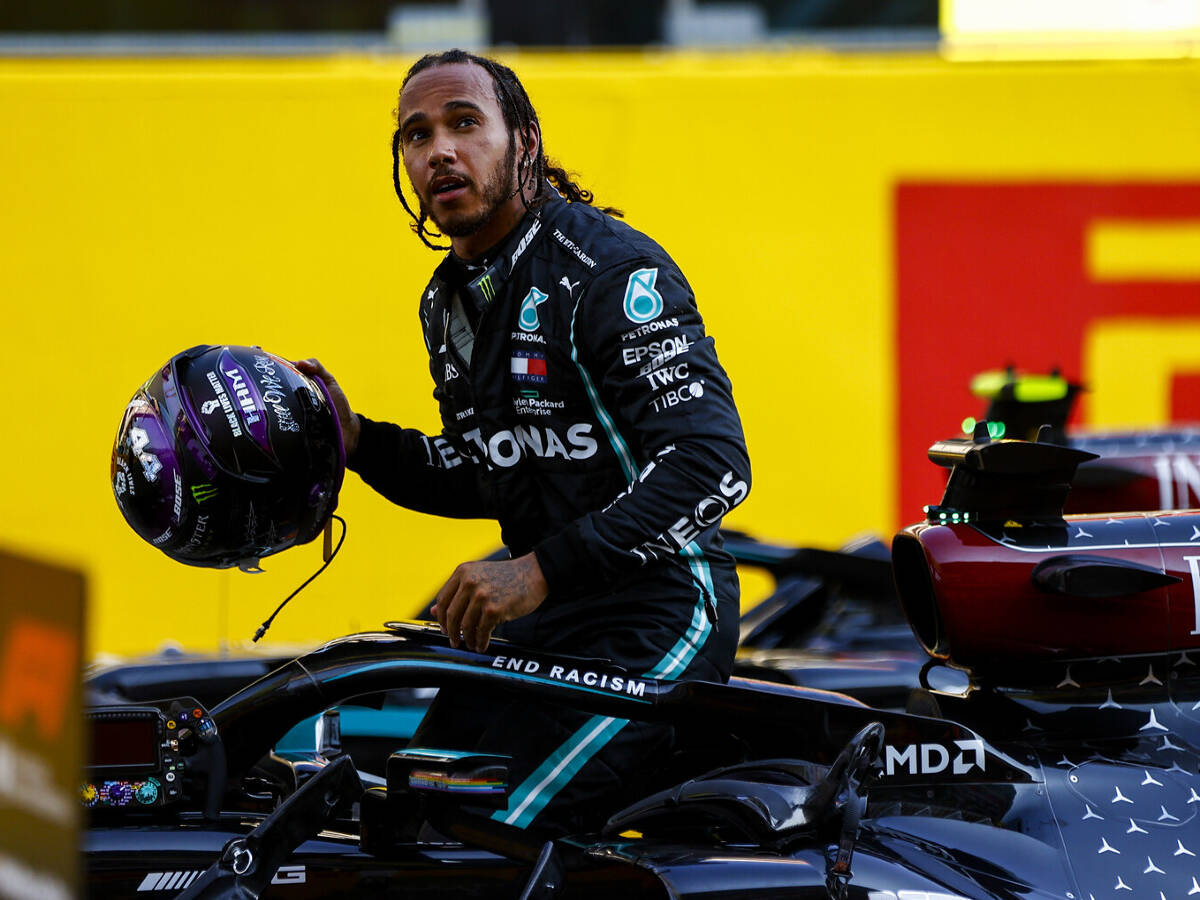 Foto zur News: Lewis Hamilton ausgelaugt: "Als wäre ich drei Rennen an einem Tag gefahren"