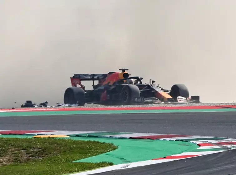 Pierre Gasly, Max Verstappen Foto zur News: Max Verstappen beteuert: Vertrauen in Honda nicht erschüttert