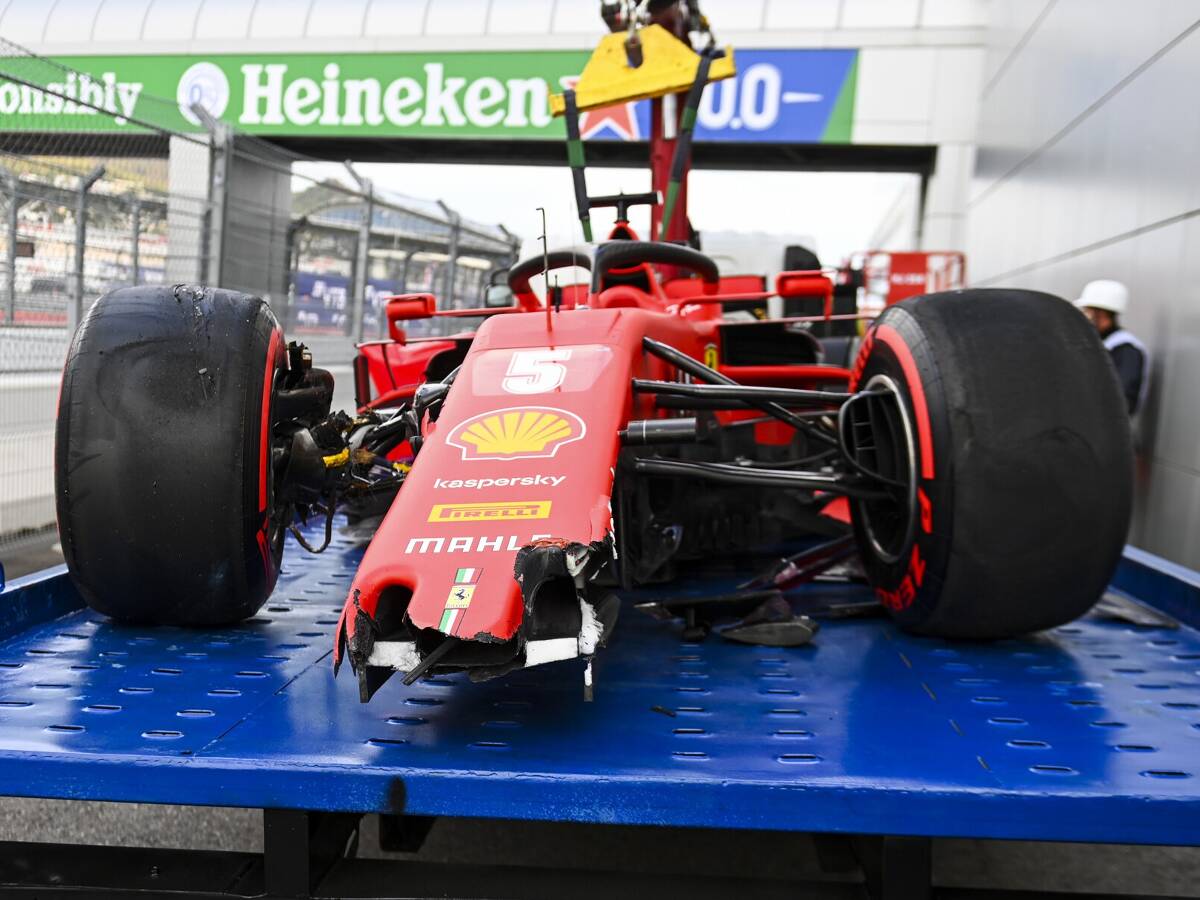 Foto zur News: So erklärt Ferrari-Fahrer Sebastian Vettel seinen Unfall in Q2