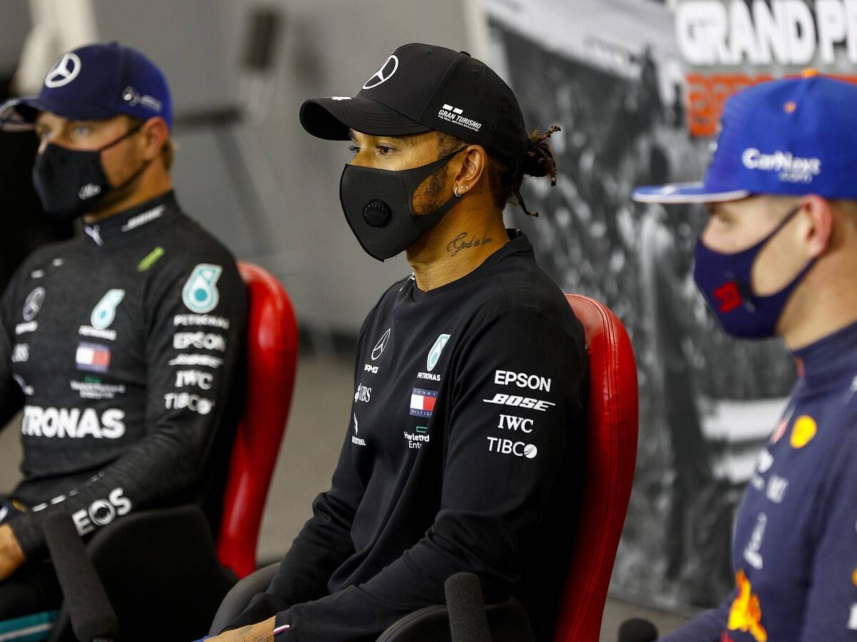 Foto zur News: Sogar Gegner sagen: Beinahe-Rennsperre für Lewis Hamilton ist lächerlich