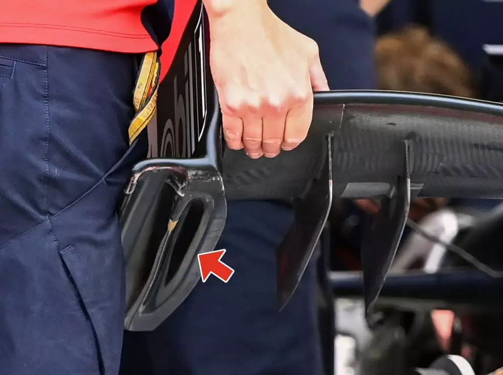 Red Bull RB16, Frontflügel Foto zur News: Formel-1-Technik 2020: Red Bulls Frontflügel-Trick enthüllt