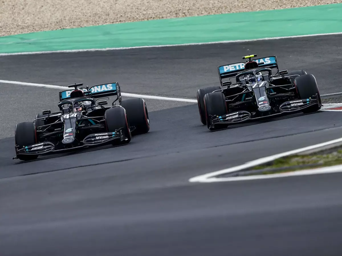 Foto zur News: Daimler-Boss über Ausstieg: Mercedes ist der FC Bayern der Formel 1!