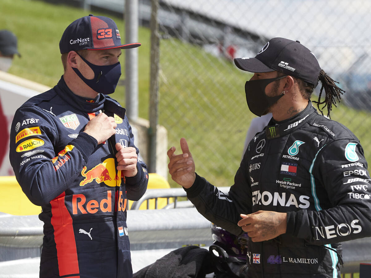 Foto zur News: Helmut Marko: Im gleichen Auto würde Verstappen Hamilton schlagen
