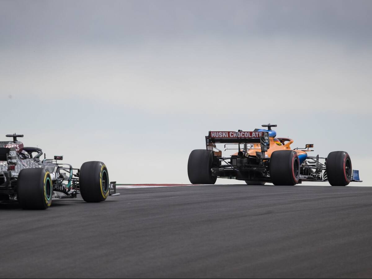 Foto zur News: Lewis Hamilton: "Übervorsichtig" in Runde eins