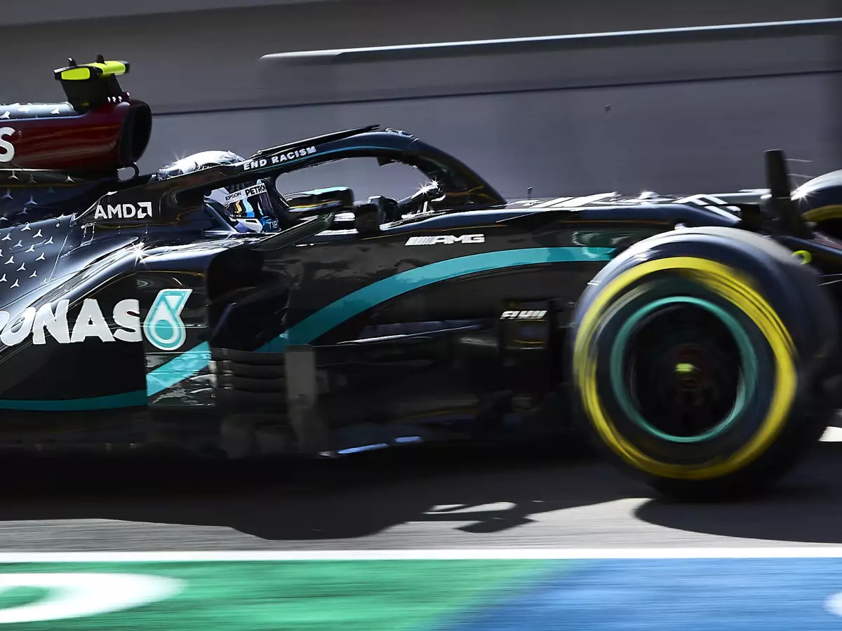 Valtteri Bottas Foto zur News: Bottas' Rätsel ist gelöst: Es waren zehn Grad Temperaturunterschied