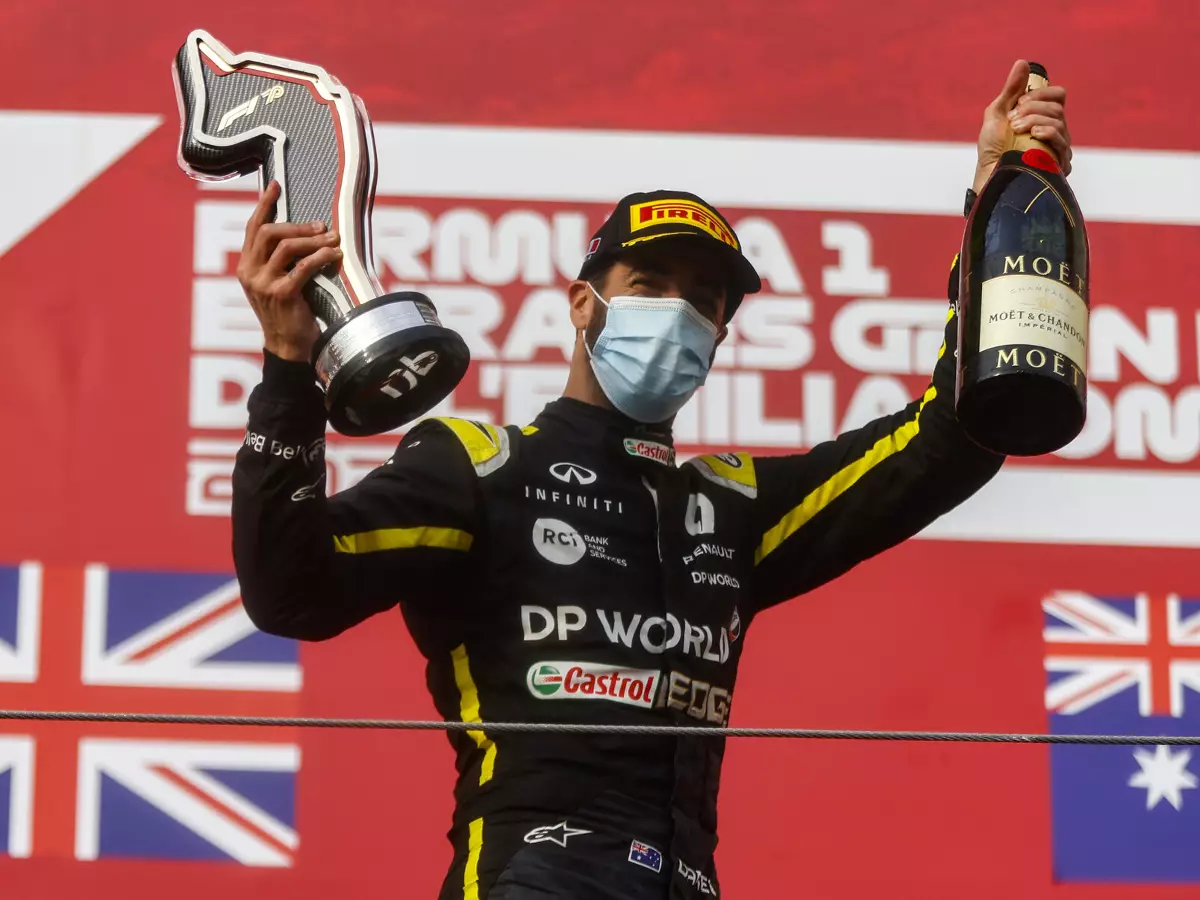 Daniel Ricciardo Foto zur News: Noten Imola: Kann Alonso die Lücke füllen, die Ricciardo hinterlässt?