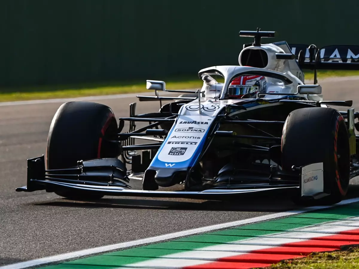 George Russell Foto zur News: Williams-Fahrer Russell: Schriftliche Entschuldigung nach Imola-Crash