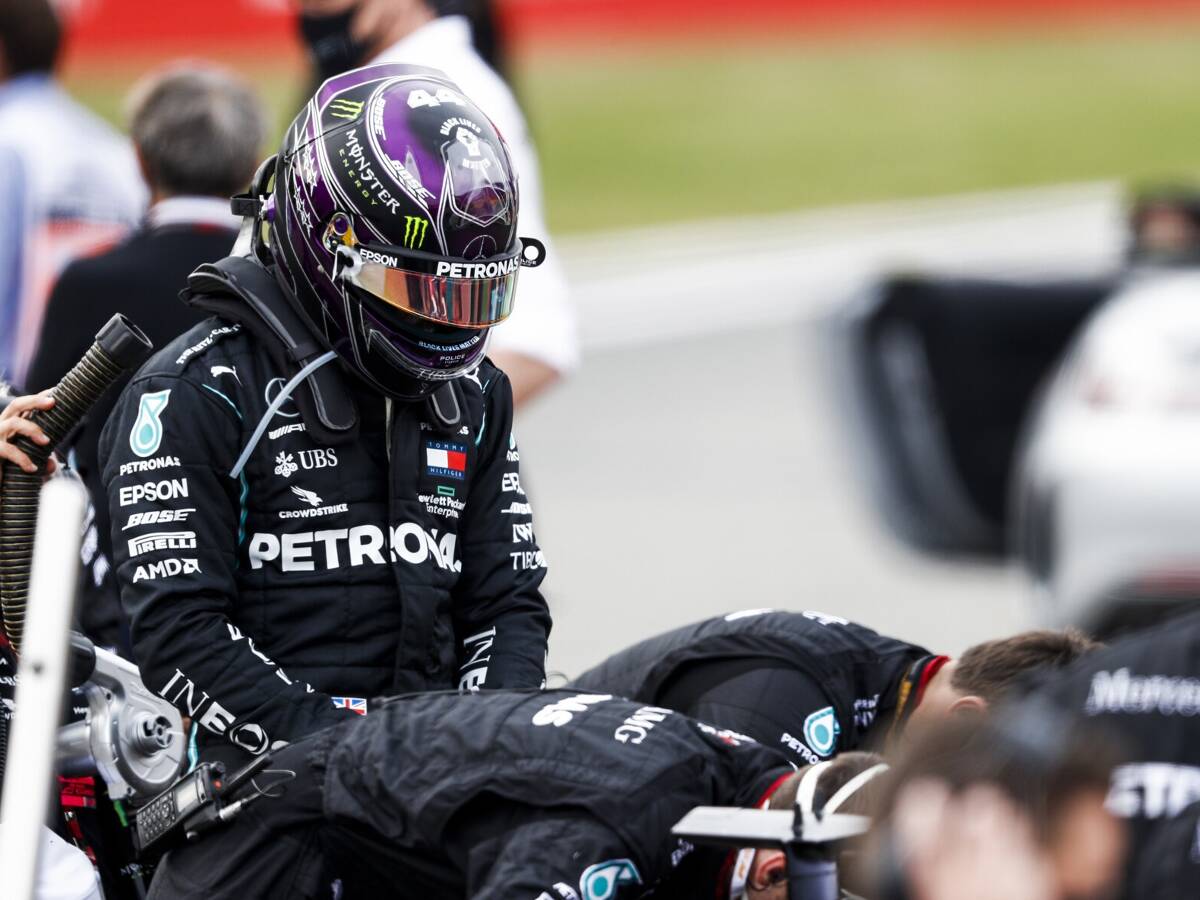 Foto zur News: Aufregung um Lewis Hamilton am Start in Imola: Darum ging's!