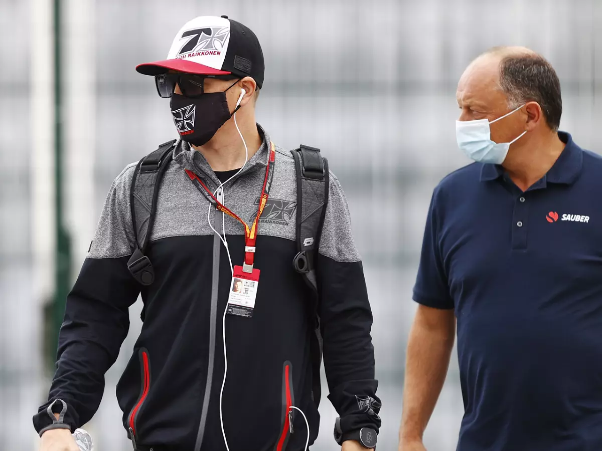 Foto zur News: Vasseur gibt zu: Alfa Romeo hat nicht nur mit Räikkönen gesprochen