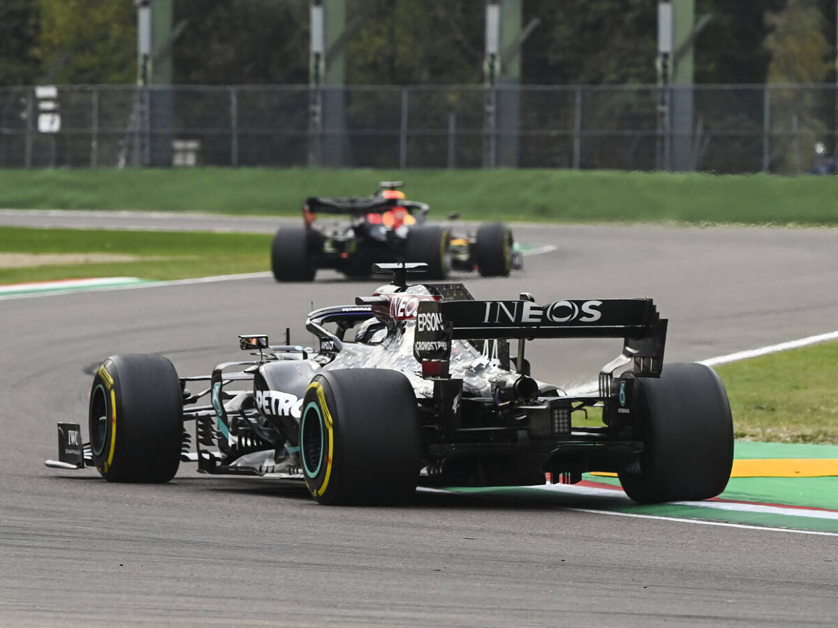 Foto zur News: Vibrationen gespürt: Pirelli untersucht Hamiltons Imola-Reifen