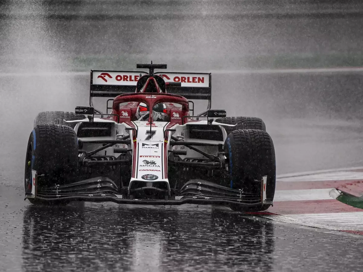 Kimi Räikkönen Foto zur News: Alfa Romeo in den Top 10: "Ein großer Moralschub"