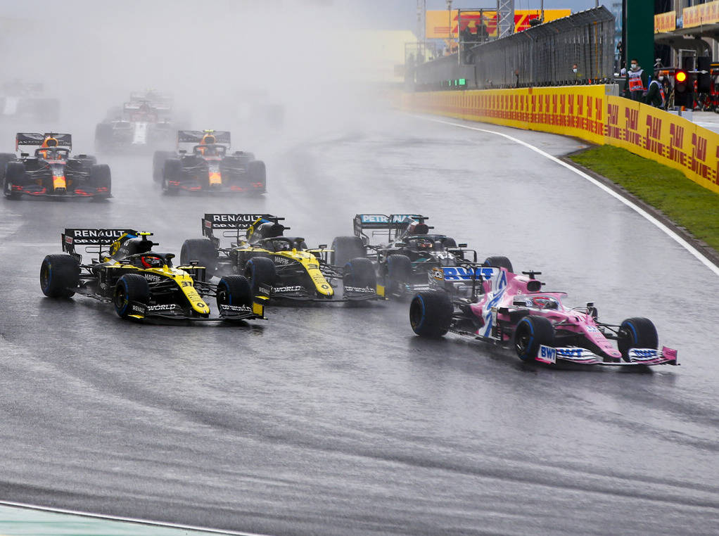 Foto zur News: Kollision in Kurve 1: Ricciardo entschuldigt sich bei Renault