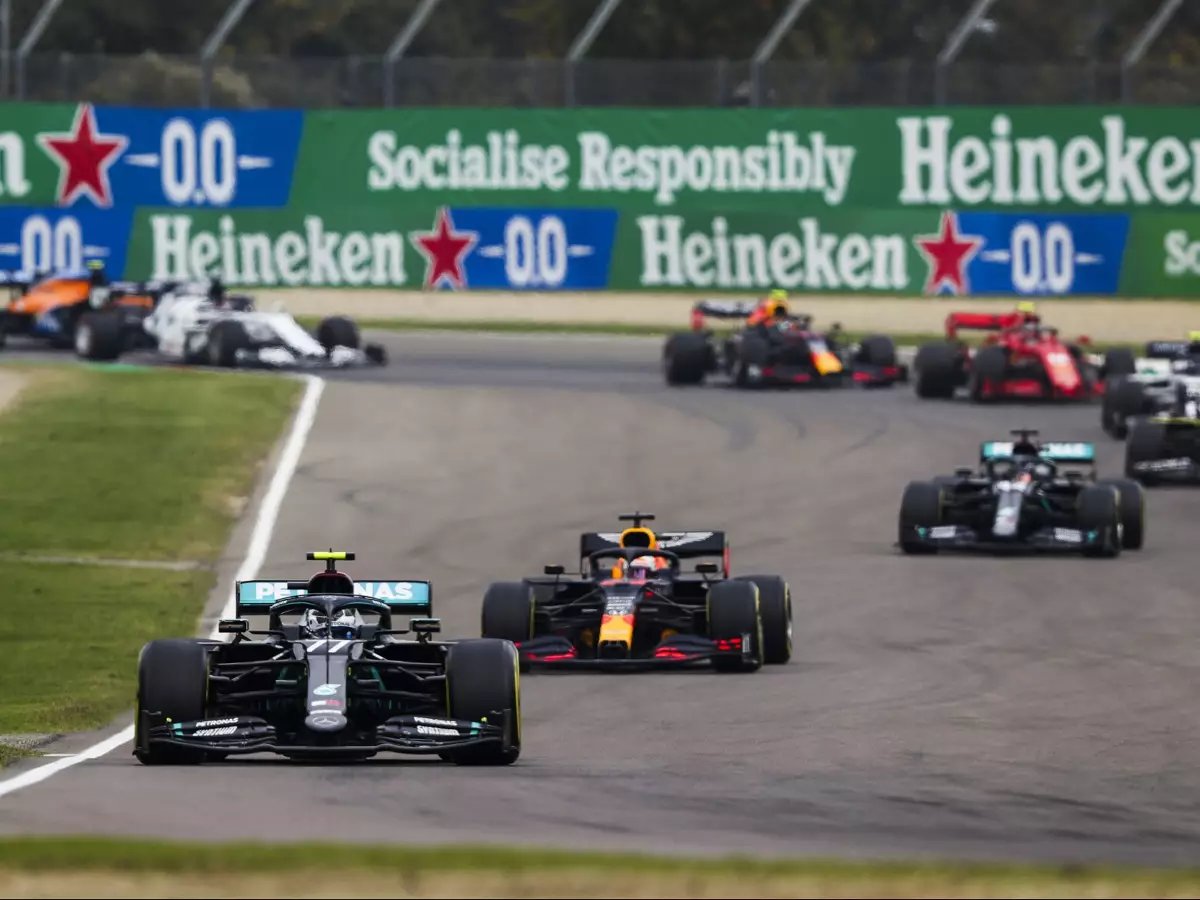 Valtteri Bottas, Max Verstappen, Lewis Hamilton, Daniel Ricciardo Foto zur News: F1-Managerin: Was ein zweitägiges Wochenende eigentlich bedeuten würde