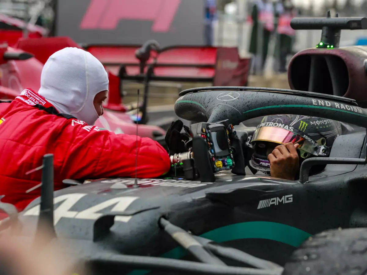 Sebastian Vettel, Lewis Hamilton Foto zur News: Sebastian Vettel stellt Hamilton über Schumacher: "Der Größte unserer Zeit"