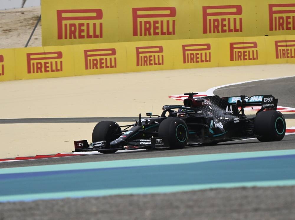 Foto zur News: Harte Kritik: Hamilton und Vettel kanzeln Pirelli für 2021er-Prototypen ab!