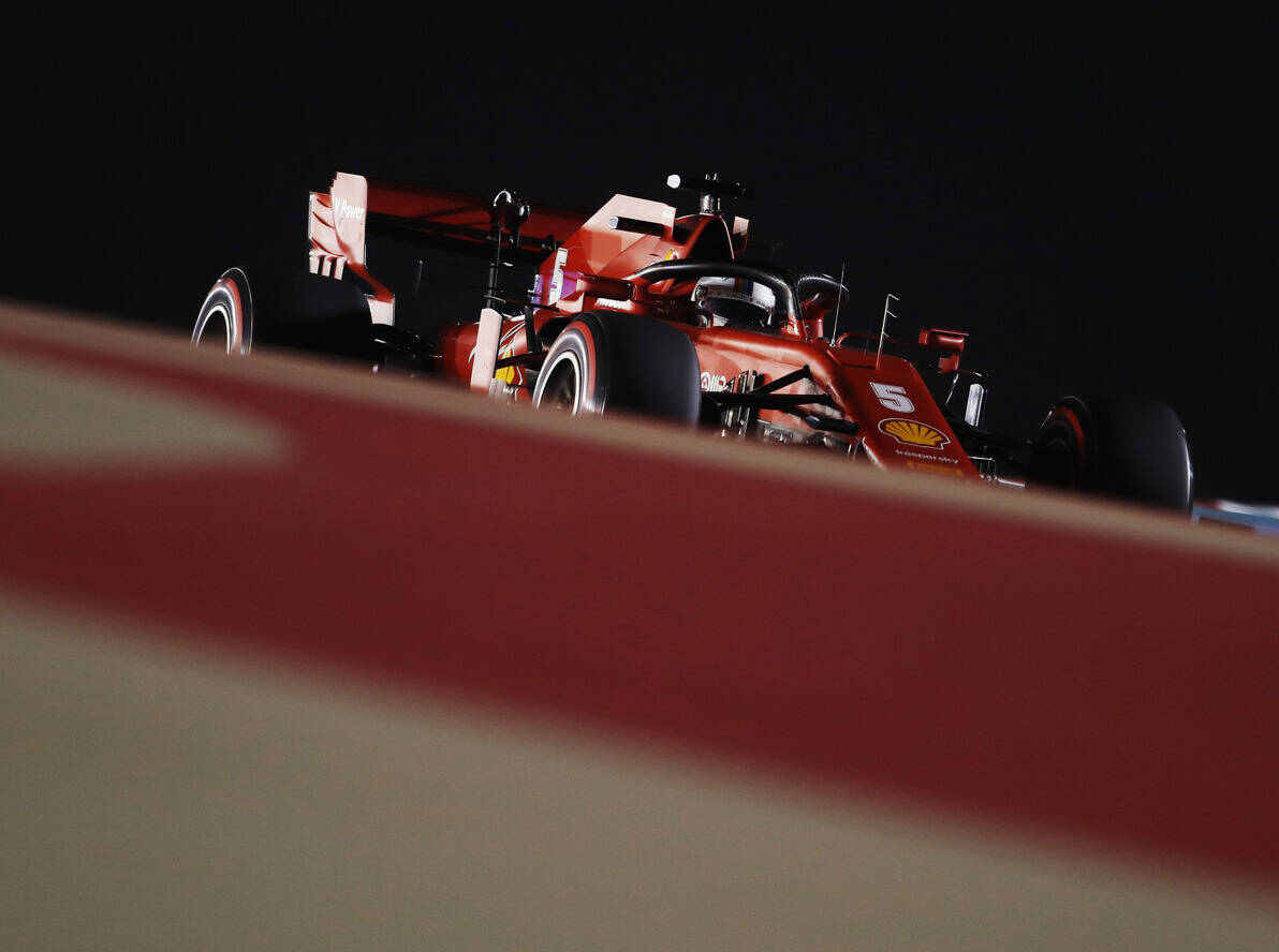 Foto zur News: Sebastian Vettel: "Auf dem Papier nicht die beste Strecke für uns"